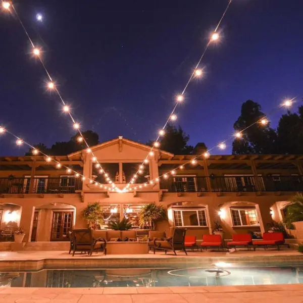 Bubble String Lights with Hooks And Extension Port - 5m (10 Bulbs 220V) - Warm White - Image 4