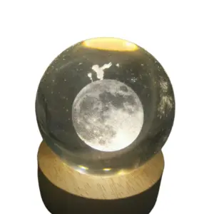 Man on the Moon Crystal Ball - 6cm