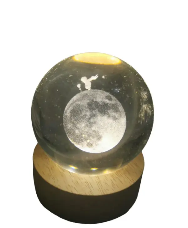 Man on the Moon Crystal Ball - 6cm